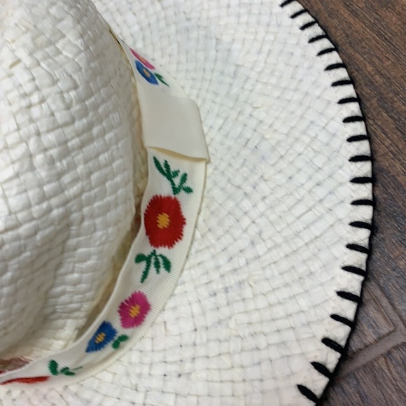 Summer hat - Picture 3 of 4